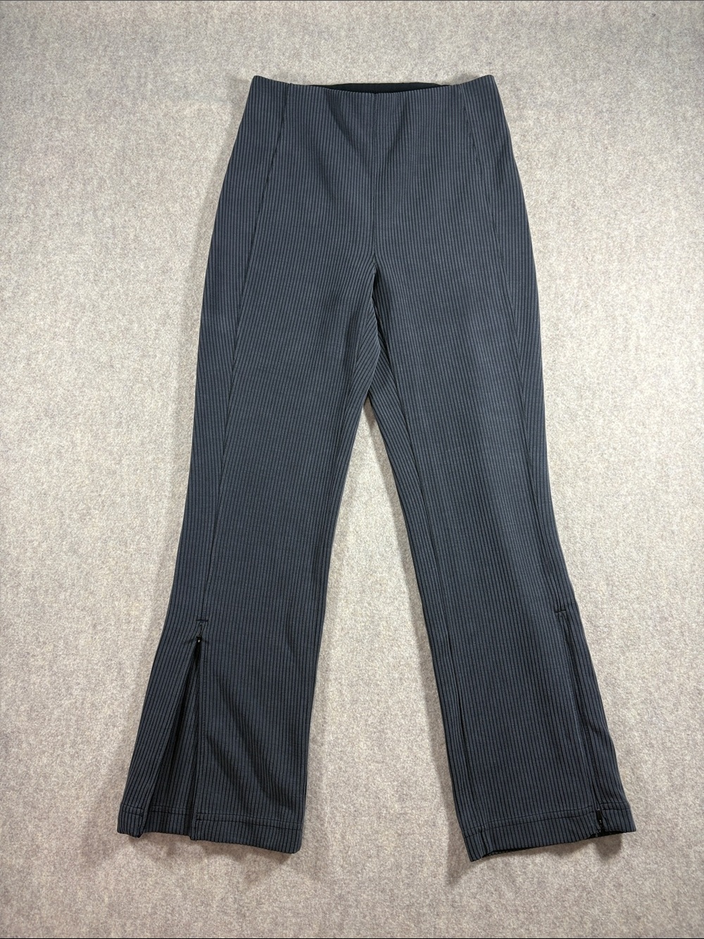 Lululemon Ribbed Softstreme Zip-Leg High-Rise Cropped Pants 25" Inseam EUC 4